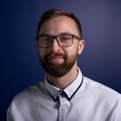Bart Wieczorek Headshot.jpg