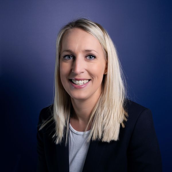 HELEN B.jpg